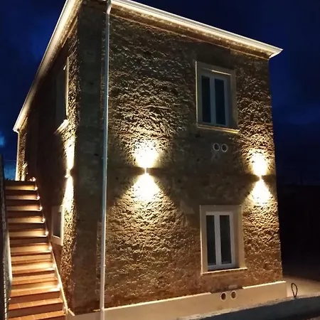 Bed & Breakfast Santo's House