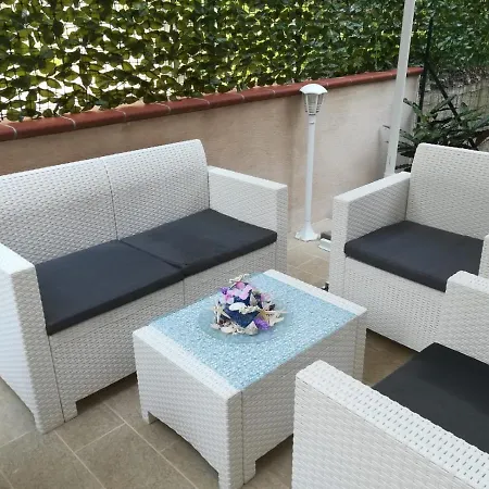 Santo's House Bed & Breakfast 3*