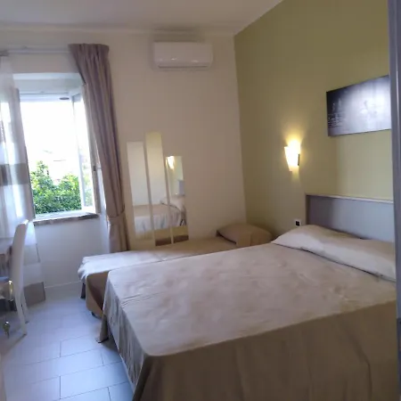 Santo's House 3* Вибо Валентия Марина