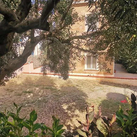 Bed & Breakfast Santo's House 3*