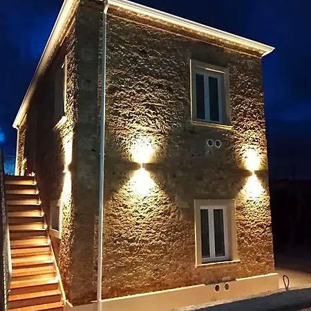 Santo's House