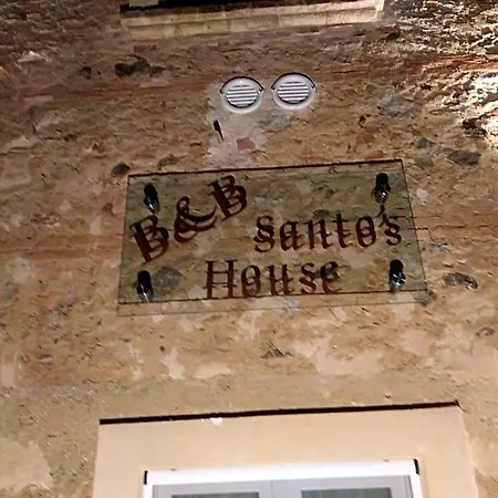 Santo's House Bed & Breakfast