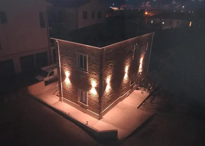 Santo's House 3* 维博瓦伦蒂亚码头