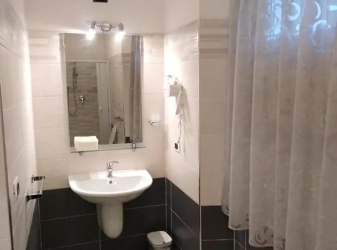 Santo's House 维博瓦伦蒂亚码头